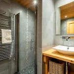 Virolet Jacuzzi Hammam Cheminée 15 Personnes Max 4*