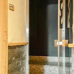 Virolet Jacuzzi Hammam Cheminée 15 Personnes Max 4*